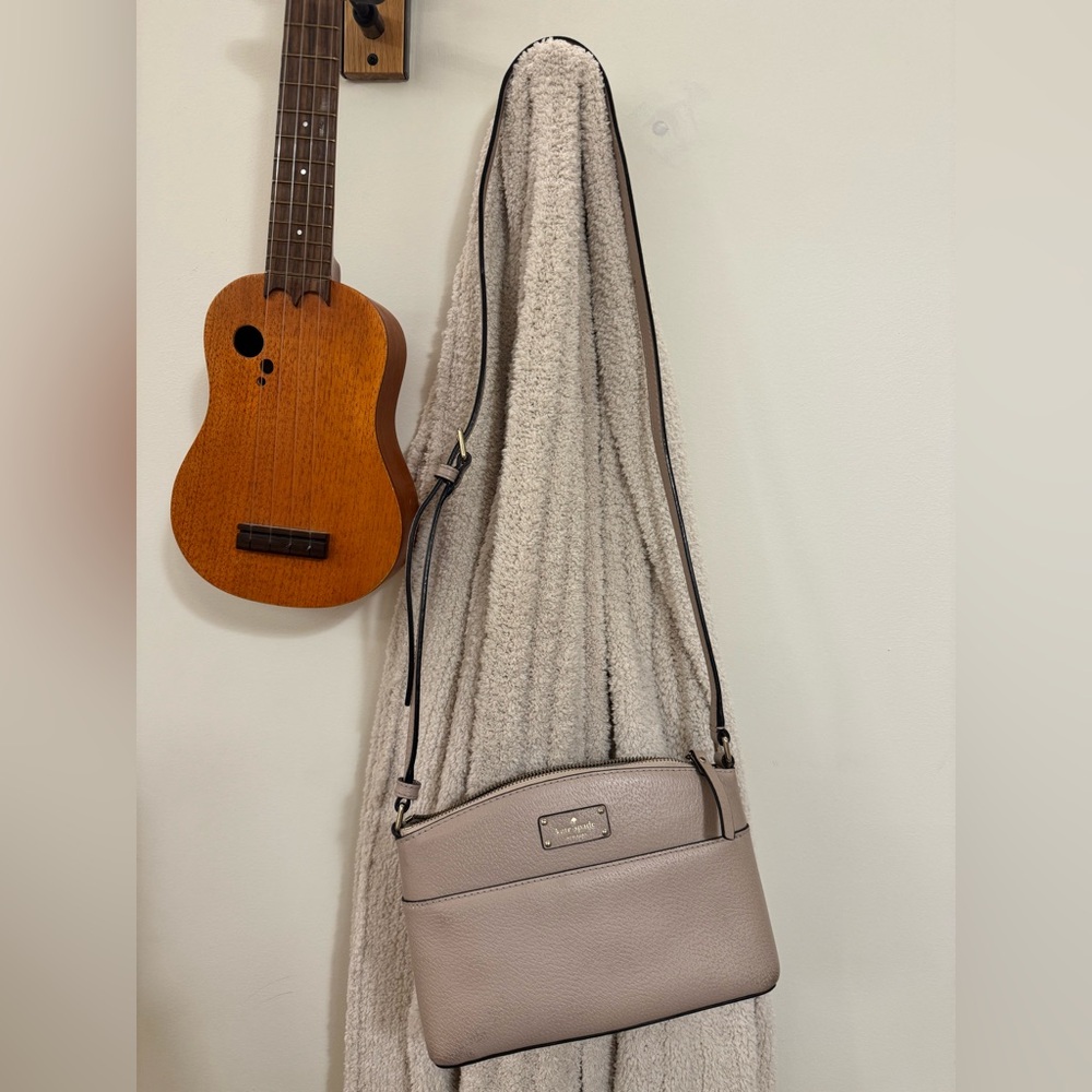 Kate Spade Cream Crossbody Bag